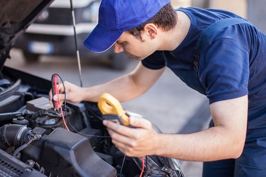 Taller electrico automotriz en barranquilla- servicio de mantenimiento reparacion revicion al sistema electrico para carros (2)